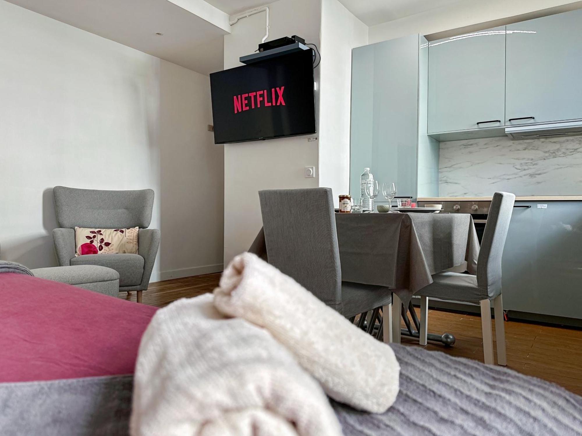 Appartement Entier Calme - Parking Free - Proche Paris Et Chateau - Wifi Hd Vincennes Esterno foto
